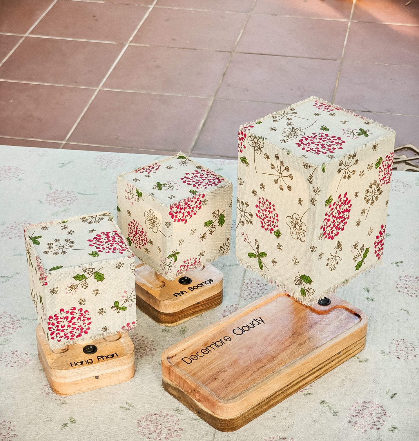 Lux Annam Floral Cube Lamp – Handcrafted Fabric & Pearlwood Wooden Light