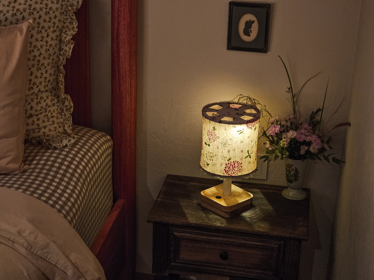 Lux Annam Floral Cube Lamp – Handcrafted Fabric & Pearlwood Wooden Light