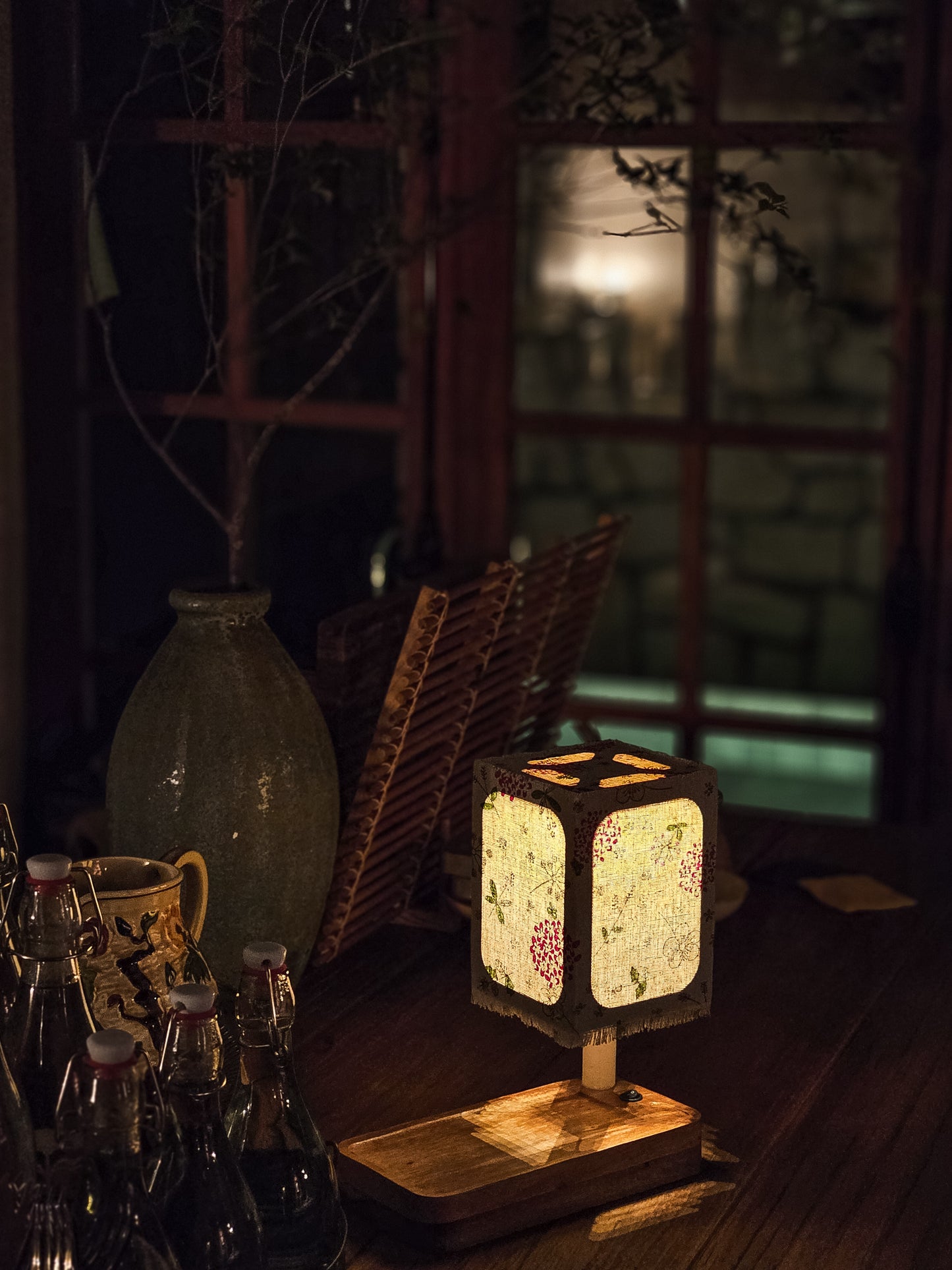 Lux Annam Floral Cube Lamp – Handcrafted Fabric & Pearlwood Wooden Light