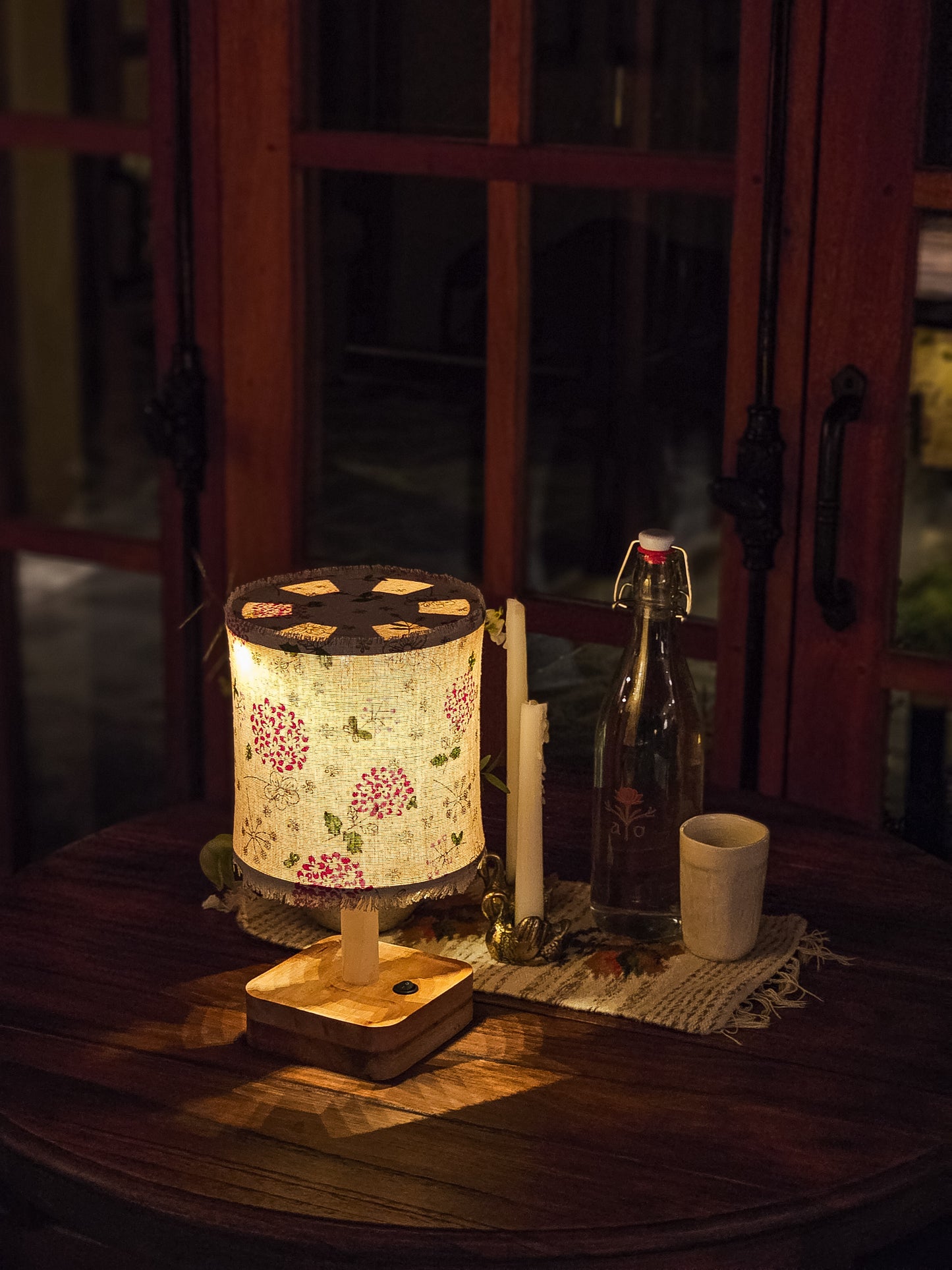Lux Annam Floral Cube Lamp – Handcrafted Fabric & Pearlwood Wooden Light