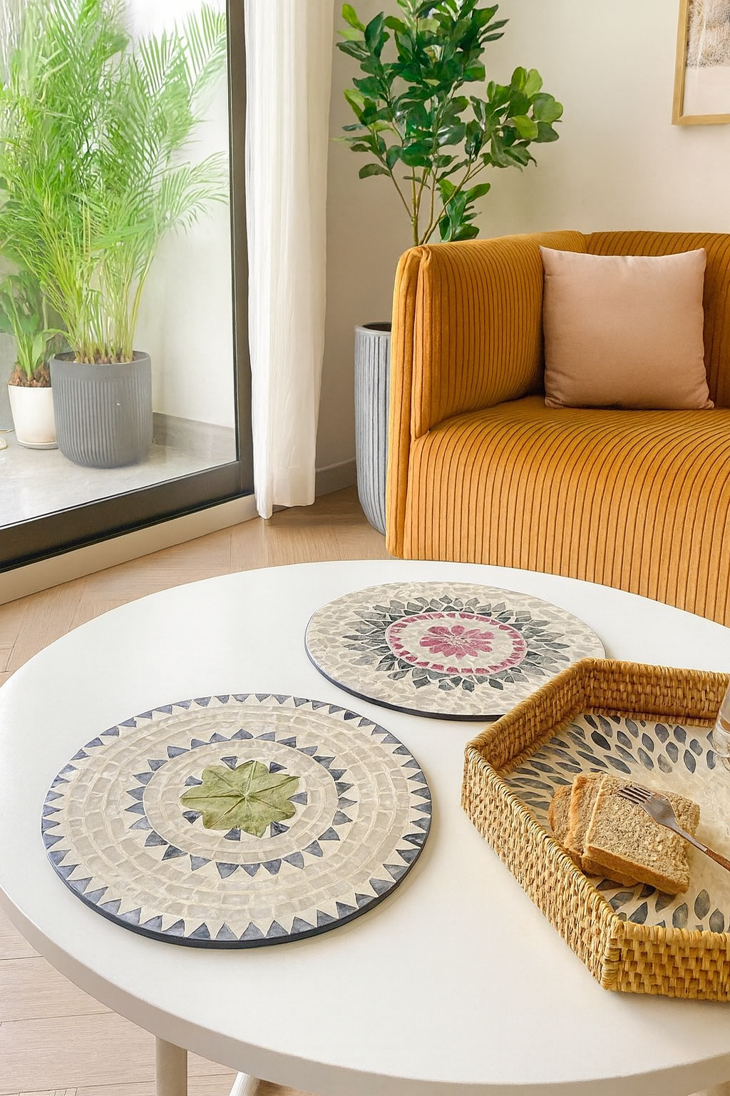 Lux Annam Mother of Pearl Plate – Vietnamese Handcrafted Art for Timeless Décor