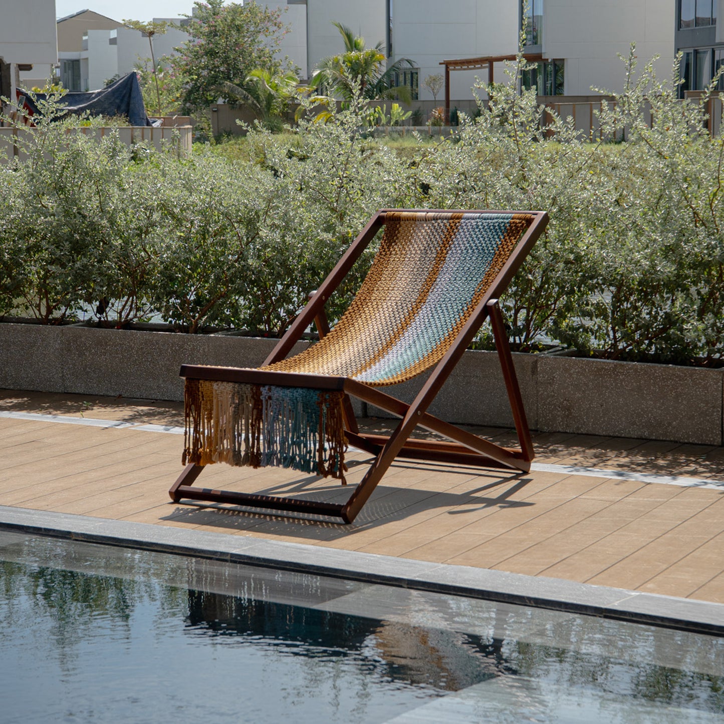 Prisma Folding Outdoor Chair – Macrame Crochet Hammock with Hopea Hardwood Frame