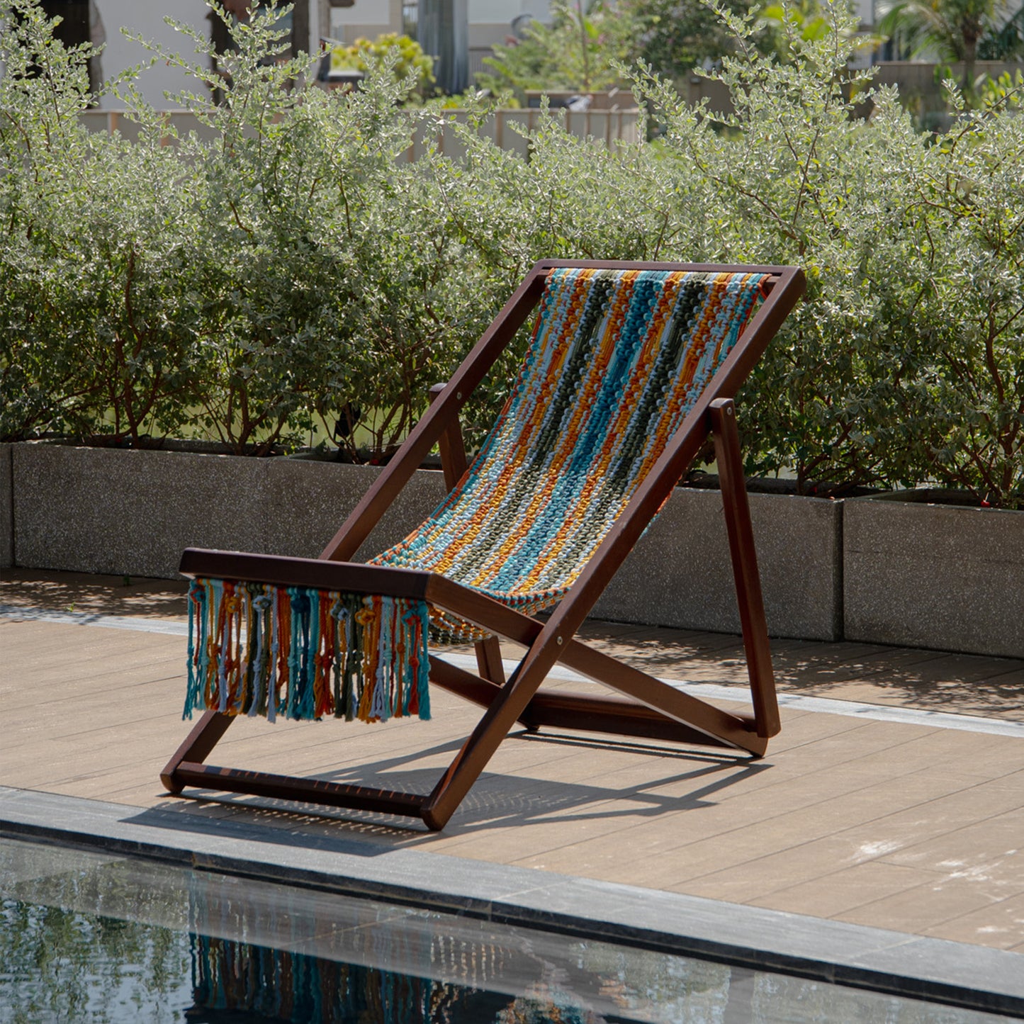 Prisma Folding Outdoor Chair – Macrame Crochet Hammock with Hopea Hardwood Frame