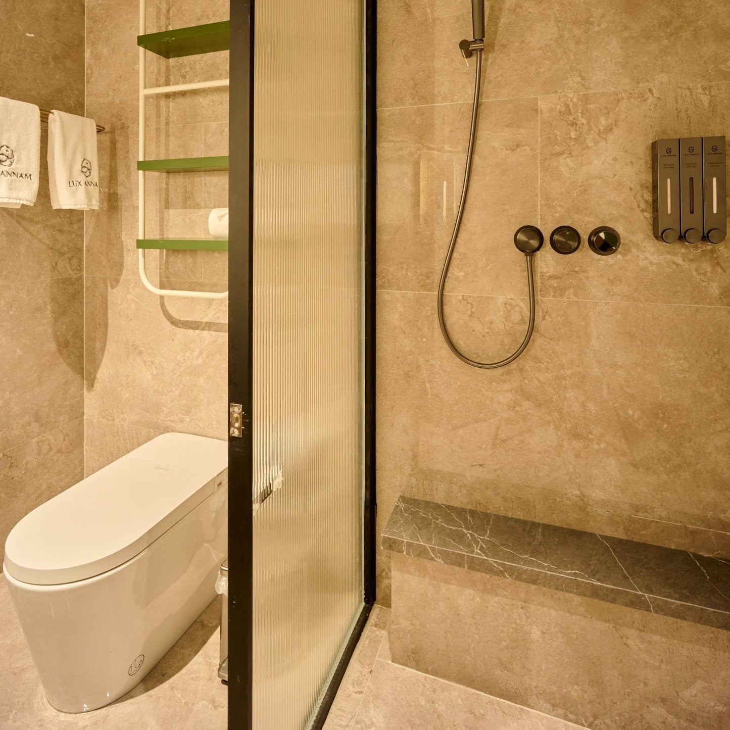 Nam Phương Suite - A Modern Suite with Imperial Soul - Luxannam