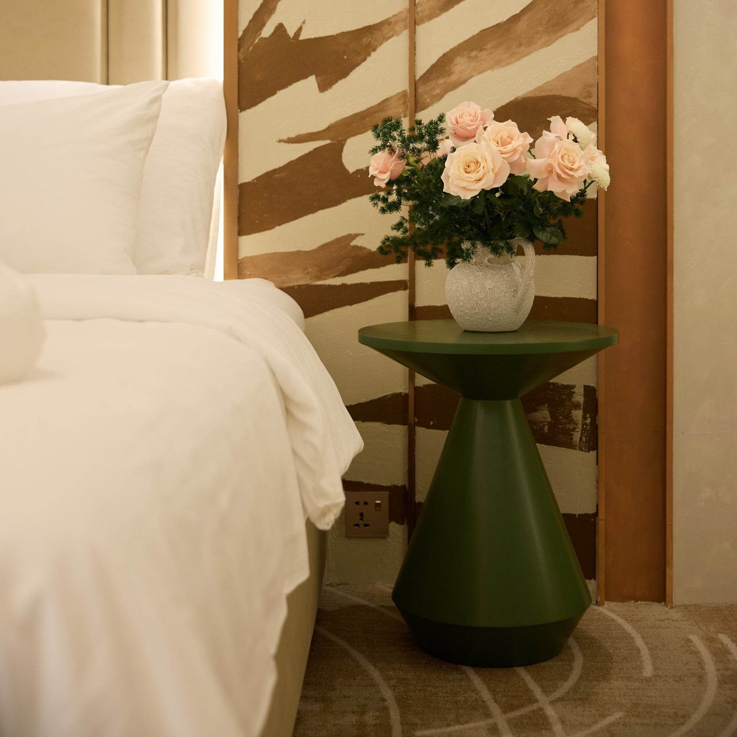 The Vân Nga Chamber - Luxurious Beauty in Harmony with Heritage - Luxannam