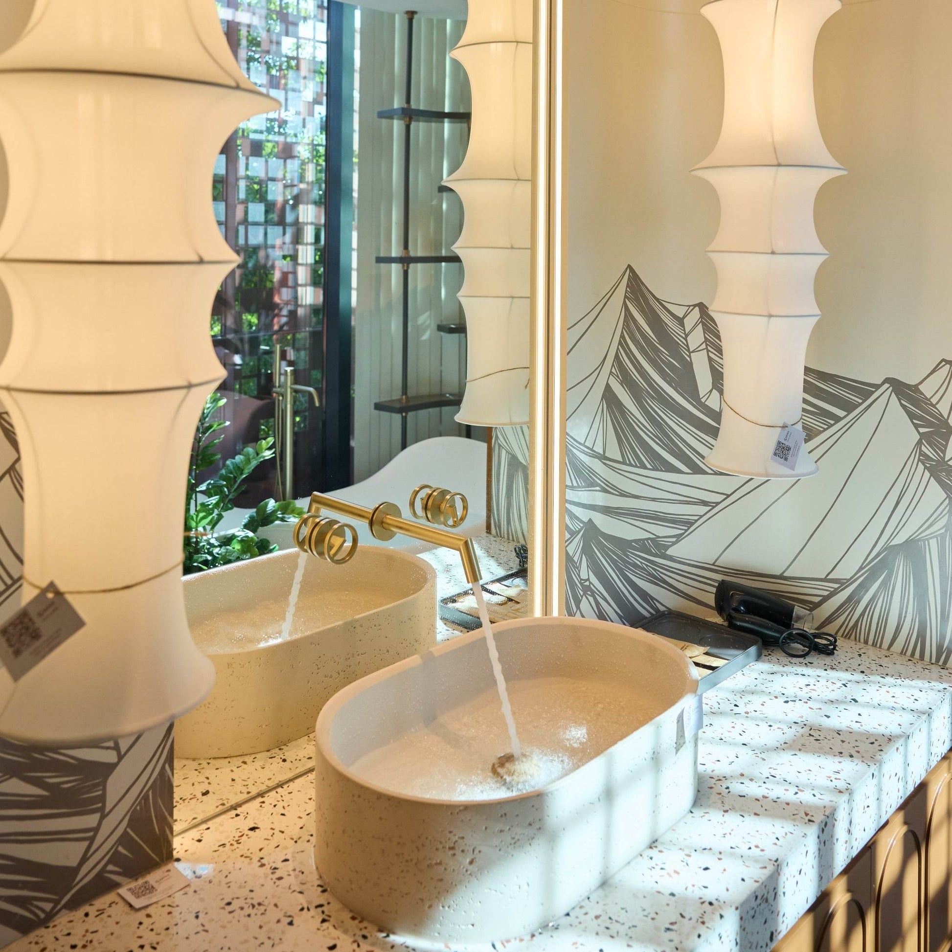The Vân Nga Chamber - Luxurious Beauty in Harmony with Heritage - Luxannam