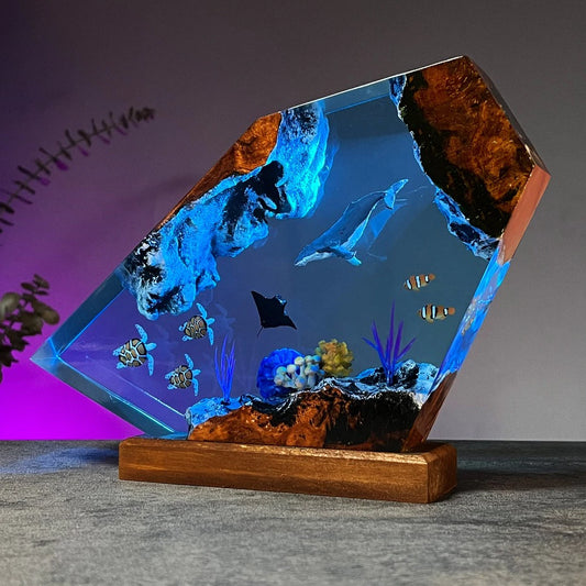 Ocean Polygon Epoxy Resin Lamp – Handcrafted Crystal Art Light