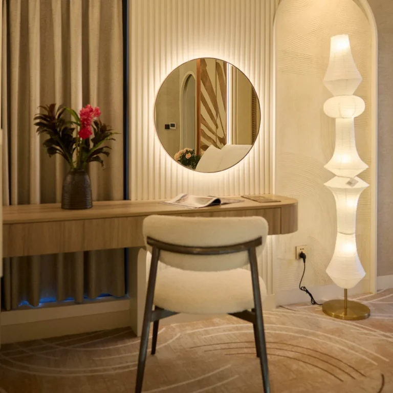 Vân Nga – Graceful Beauty with Heritage Soul